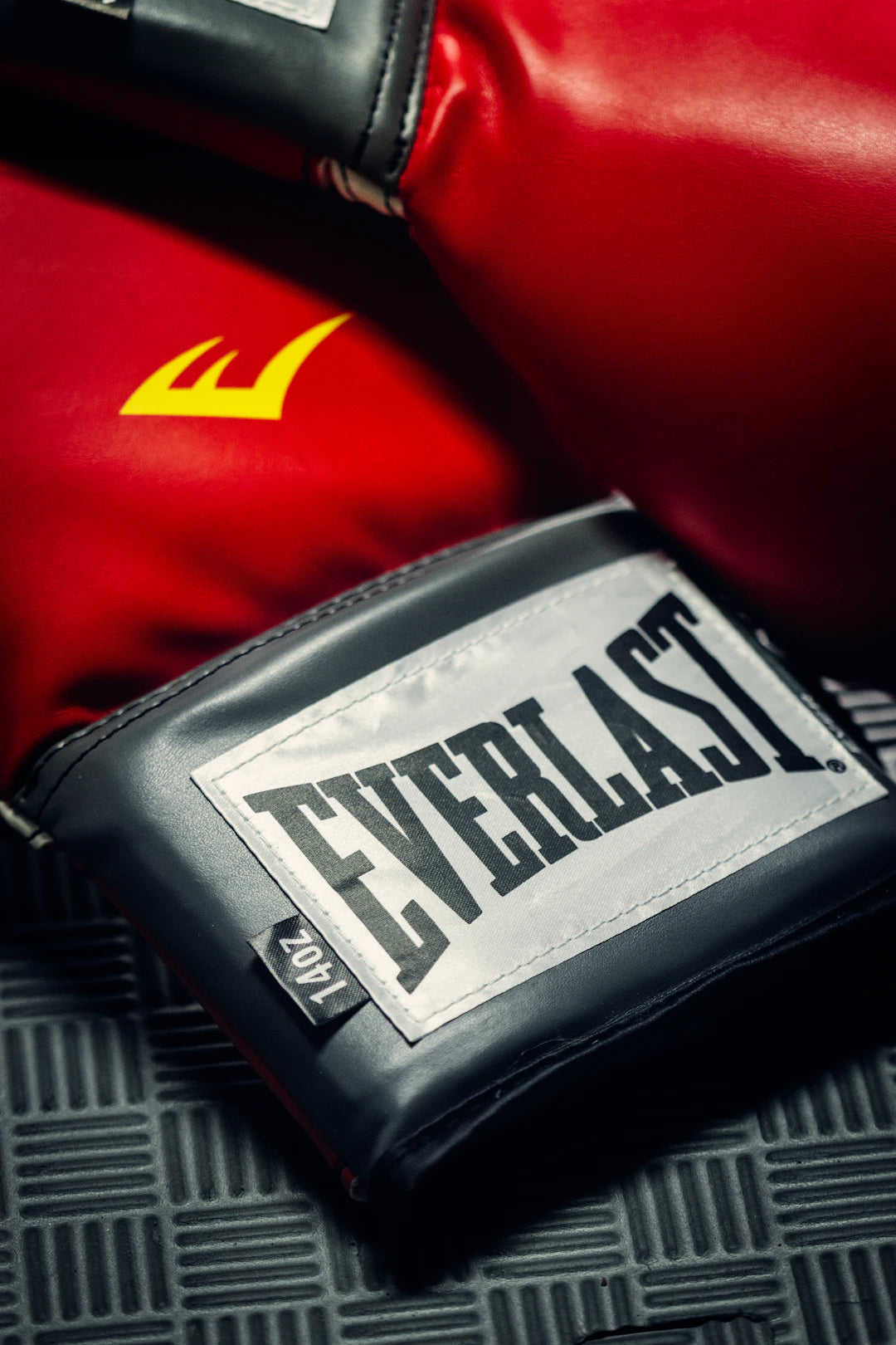 High-Performance Sparring Gloves for Karate Competitions